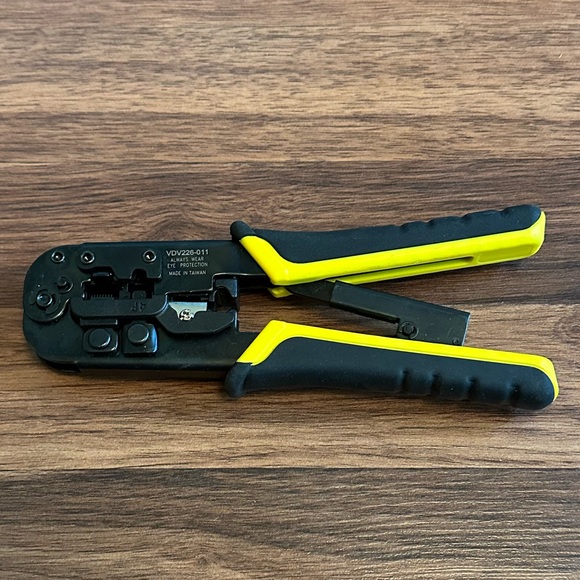 Klein Tools Ratcheting Modular Crimper/Stripper, VDV226-011 - Picture 7 of 7